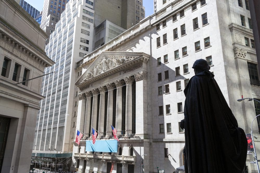 Dow Jones cae a su nivel más bajo del año